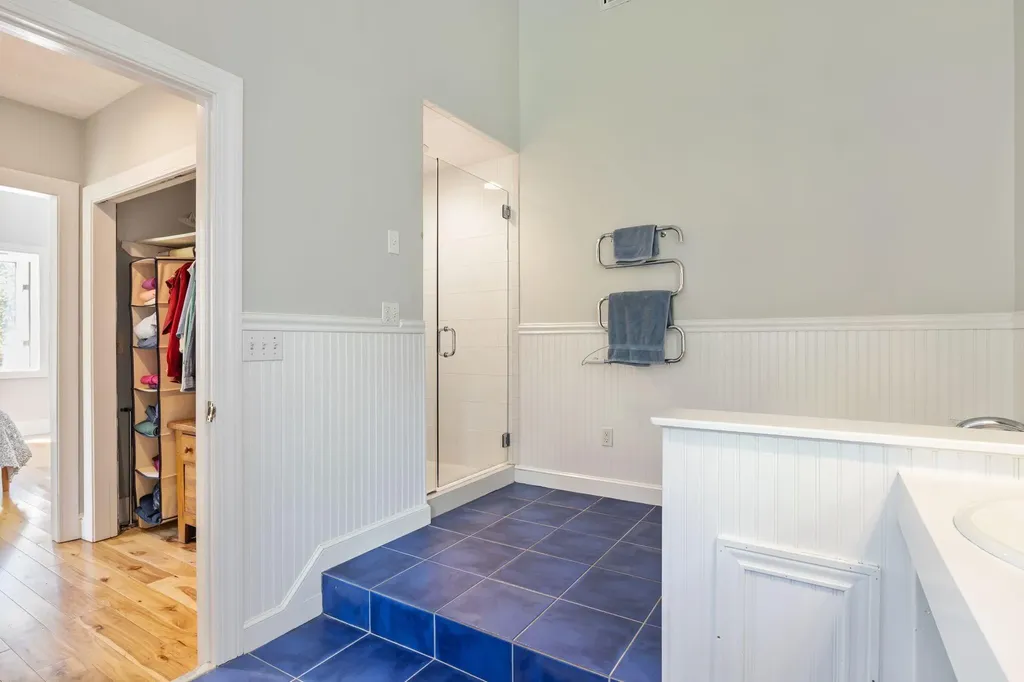 61 Woodville Road Falmouth ME 04105