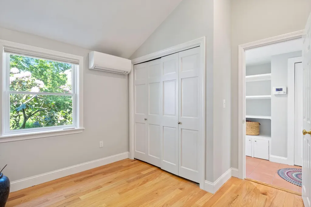61 Woodville Road Falmouth ME 04105