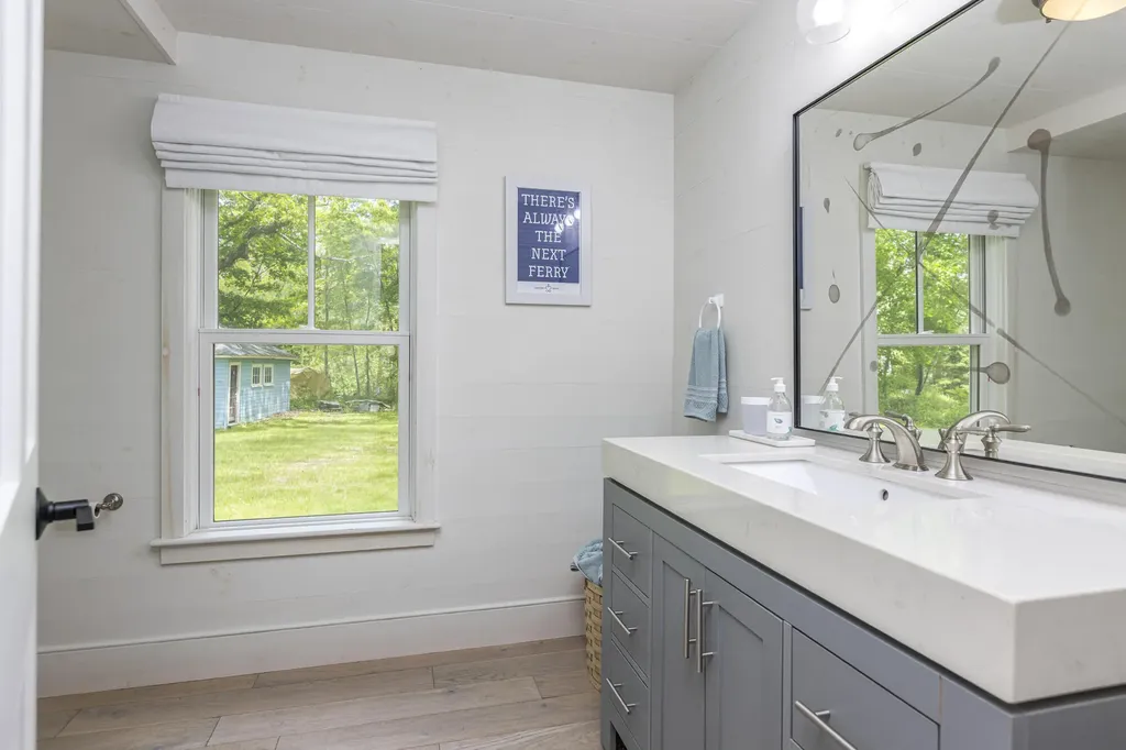 397 Island Avenue Portland ME 04108