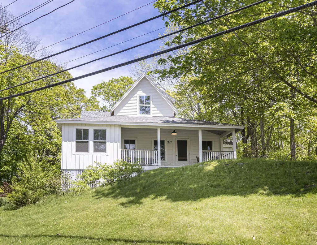 397 Island Avenue Portland ME 04108