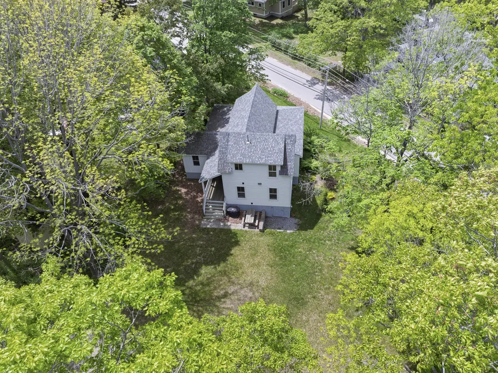 397 Island Avenue Portland ME 04108