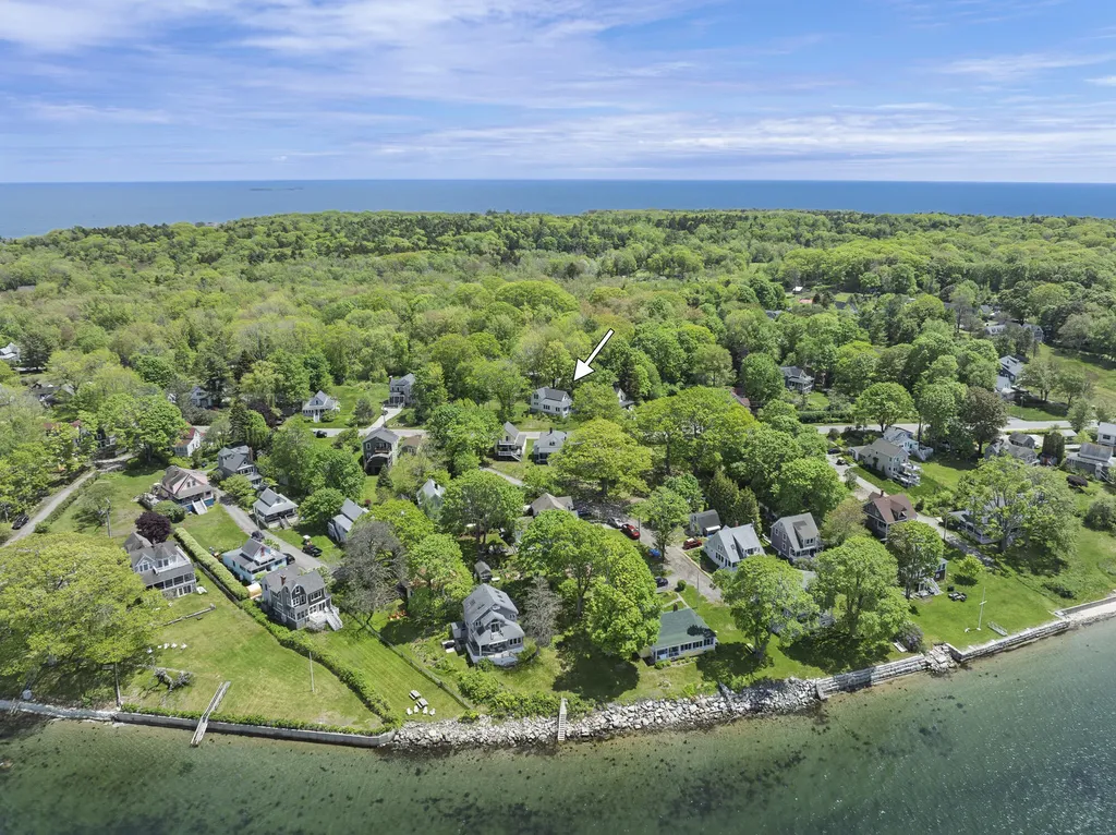 397 Island Avenue Portland ME 04108