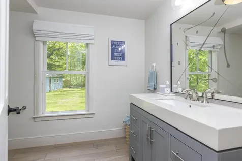397 Island Avenue Portland ME 04108