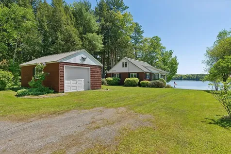 193 Park Lane Windsor ME 04363