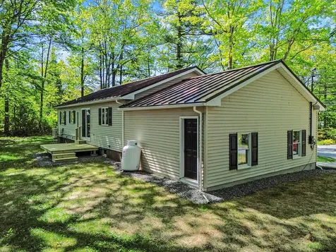 7 Philip Avenue Augusta ME 04330
