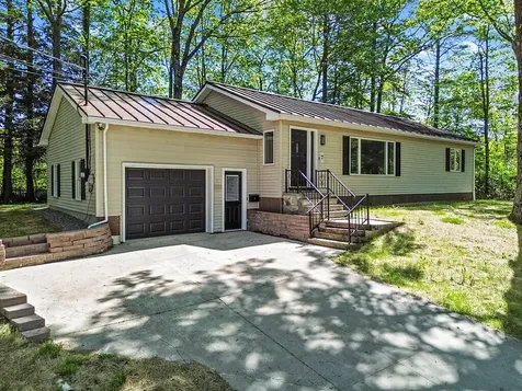 7 Philip Avenue Augusta ME 04330