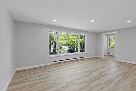 7 Philip Avenue Augusta ME 04330