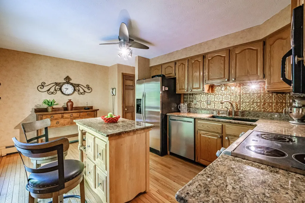 164 Oak Ridge Road Kennebunkport ME 04046