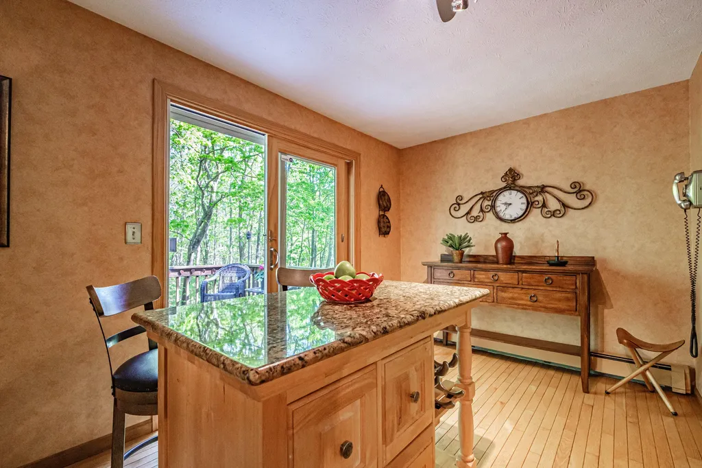 164 Oak Ridge Road Kennebunkport ME 04046