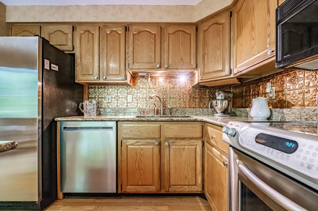 164 Oak Ridge Road Kennebunkport ME 04046