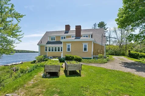 1463 Washington Street Bath ME 04530