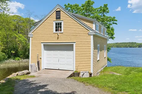 1463 Washington Street Bath ME 04530