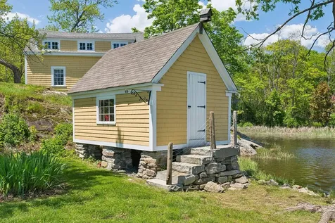 1463 Washington Street Bath ME 04530