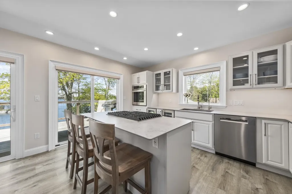20 Delano Cove Road Friendship ME 04547
