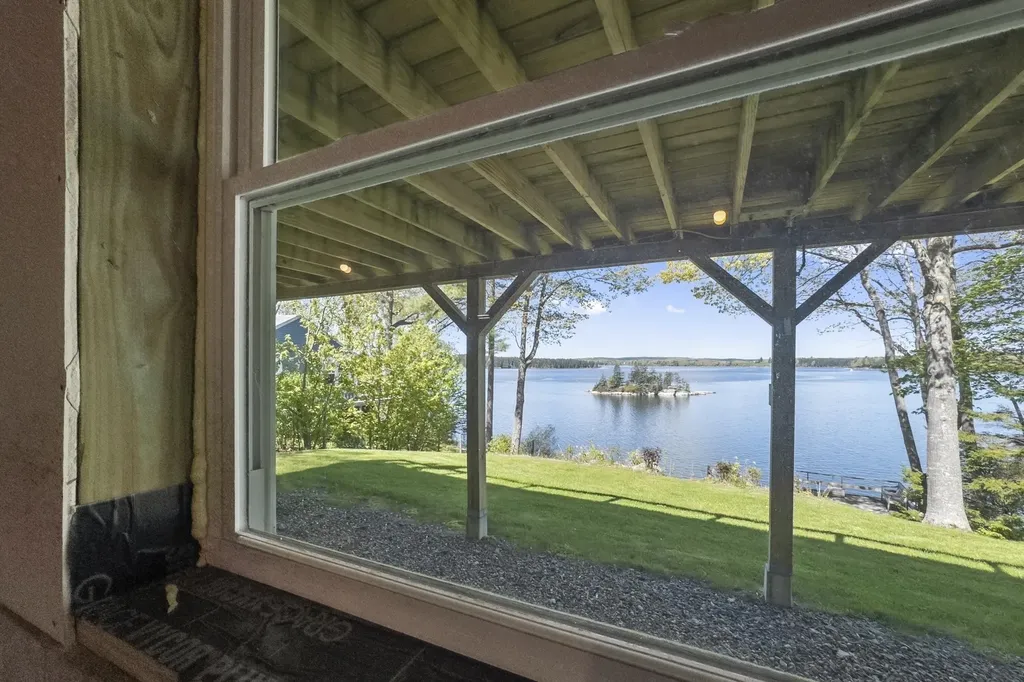 20 Delano Cove Road Friendship ME 04547