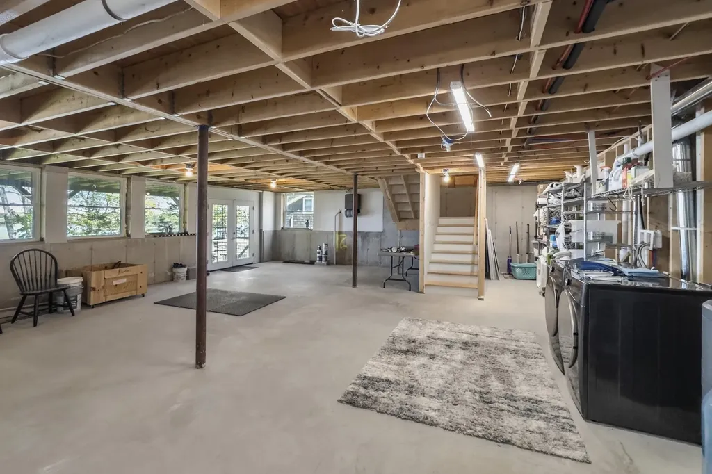 20 Delano Cove Road Friendship ME 04547