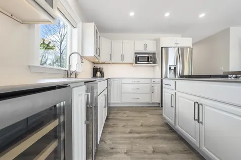 20 Delano Cove Road Friendship ME 04547