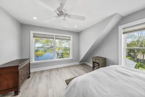 20 Delano Cove Road Friendship ME 04547