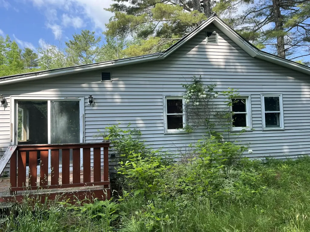 700 Warren Hill Road Palmyra ME 04965