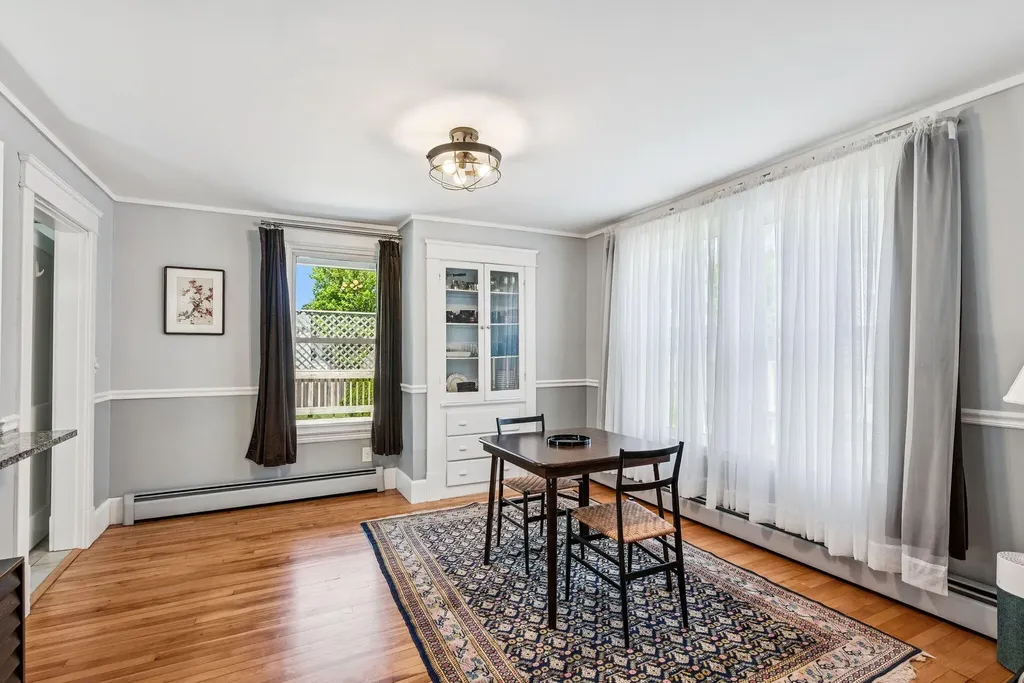 53 Ocean View Avenue South Portland ME 04106