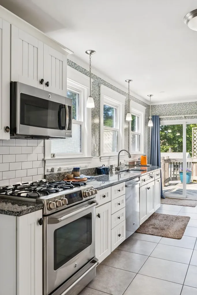 53 Ocean View Avenue South Portland ME 04106