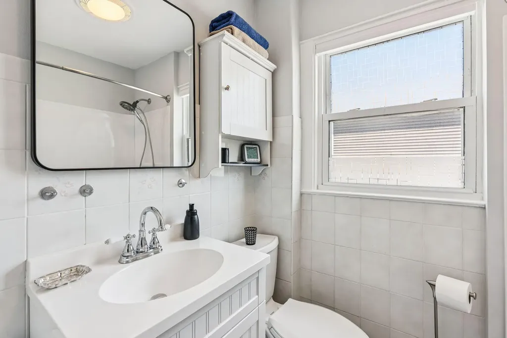 53 Ocean View Avenue South Portland ME 04106