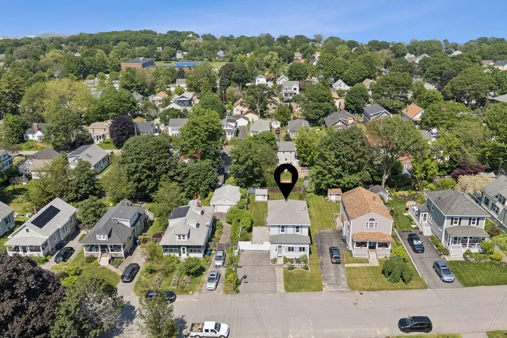 53 Ocean View Avenue South Portland ME 04106