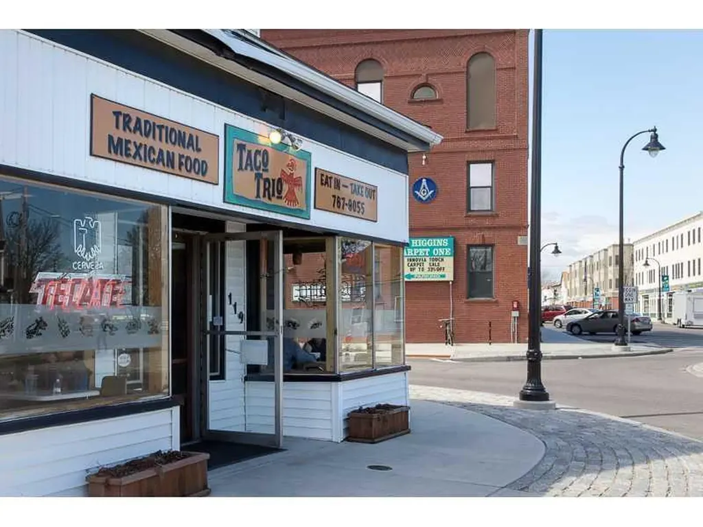 53 Ocean View Avenue South Portland ME 04106