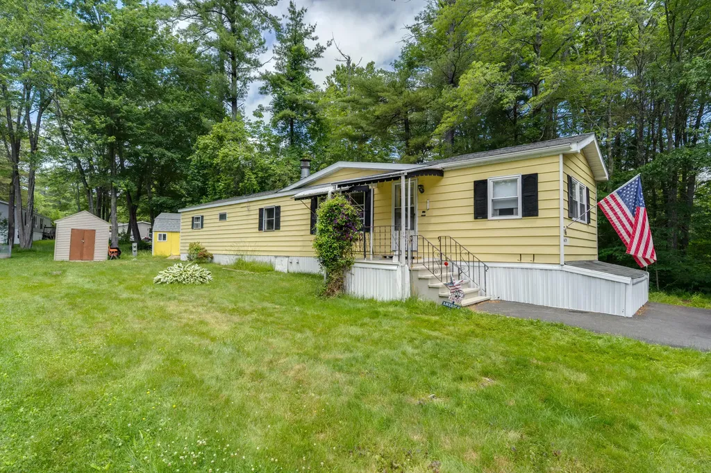 16 Imperial Drive Eliot ME 03903