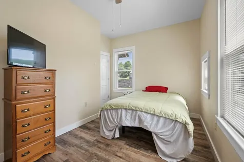 15 Pioneer Street West Paris ME 04289