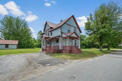 15 Pioneer Street West Paris ME 04289
