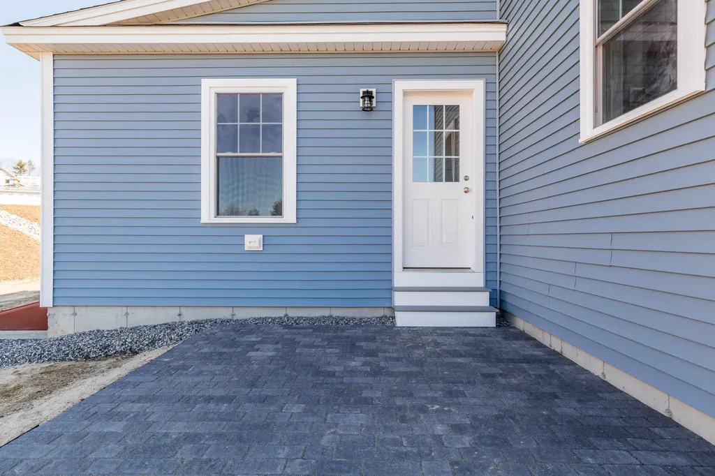 187 Falcon Crest Drive Gorham ME 04038
