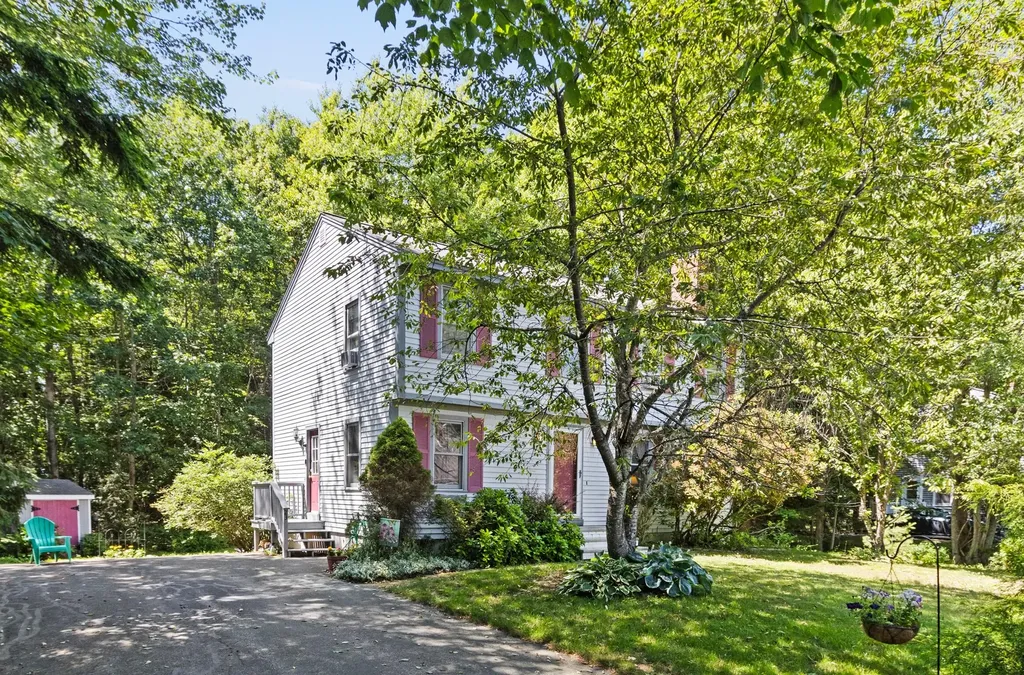 23 Laurel Pines Drive Gorham ME 04038