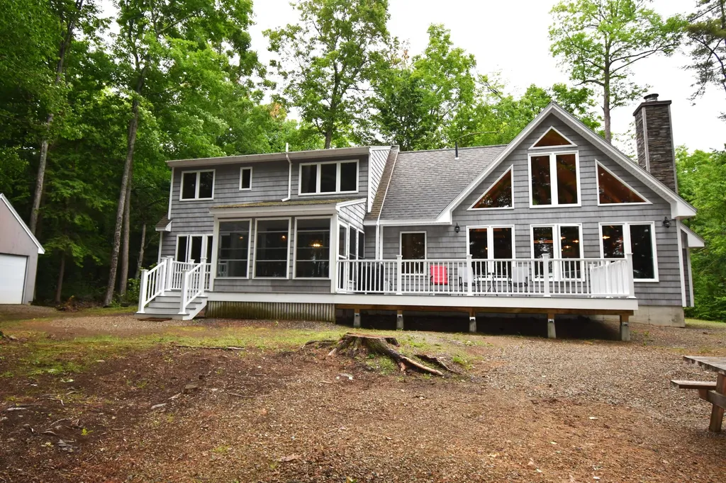 107 Shady Lane Newport ME 04953