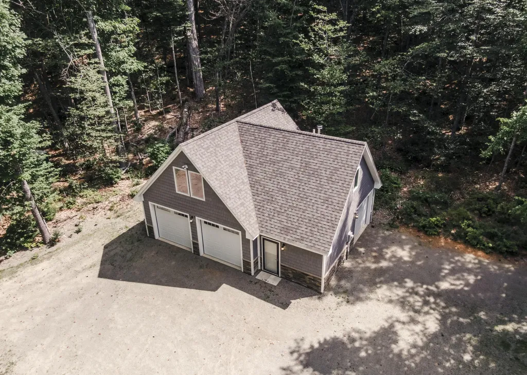107 Shady Lane Newport ME 04953