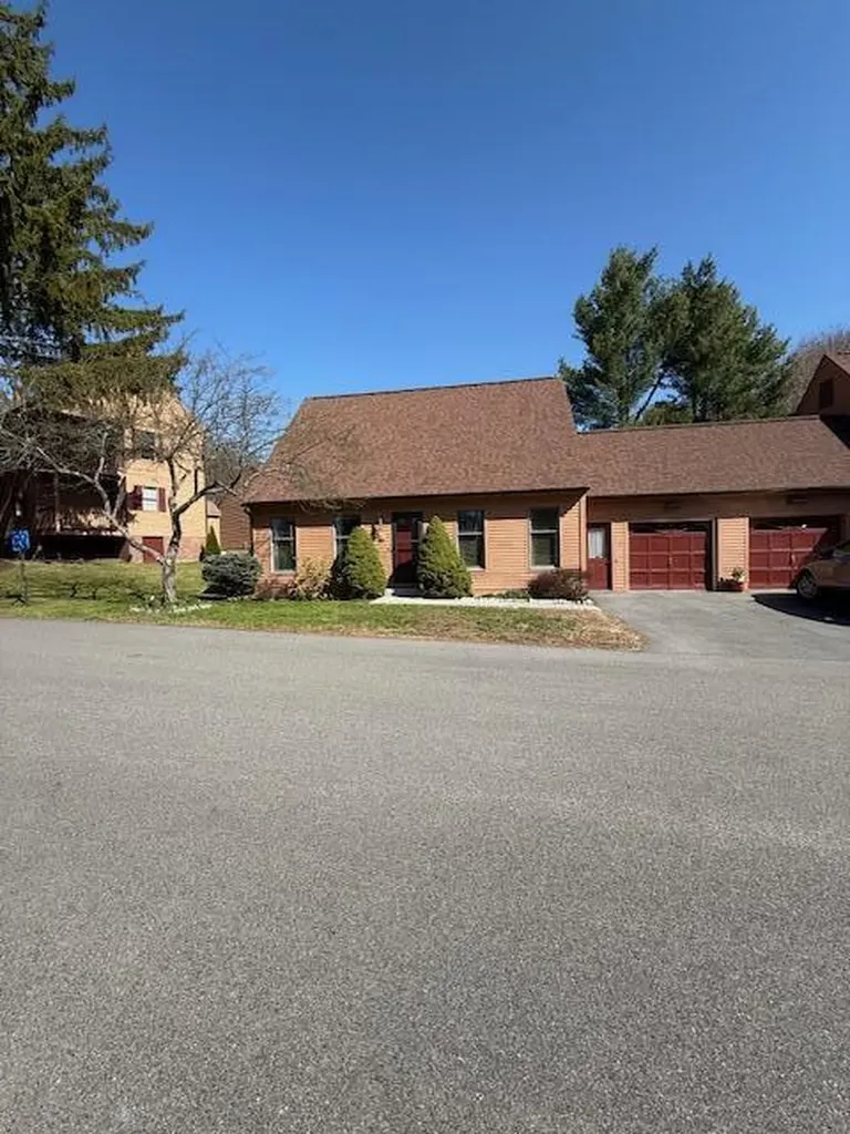 1 Coachlight Lane Portland ME 04102