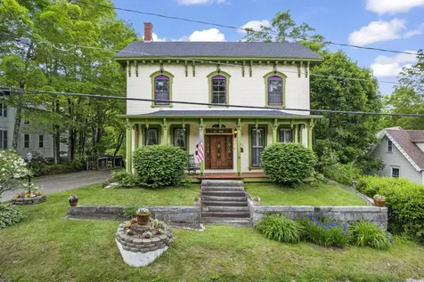143 Pleasant Street Richmond ME 04357