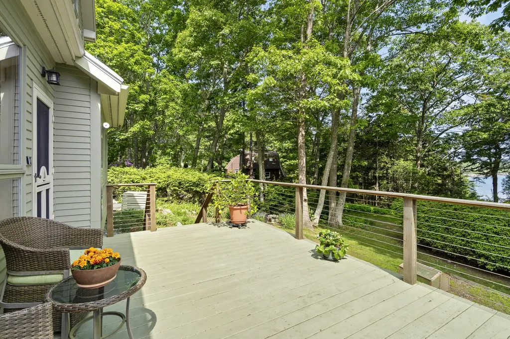 23 Stovers Point Road Harpswell ME 04079