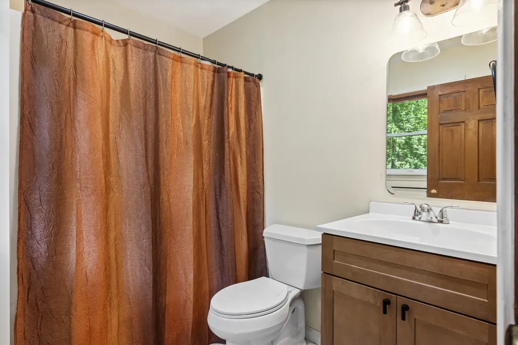 23 Stovers Point Road Harpswell ME 04079