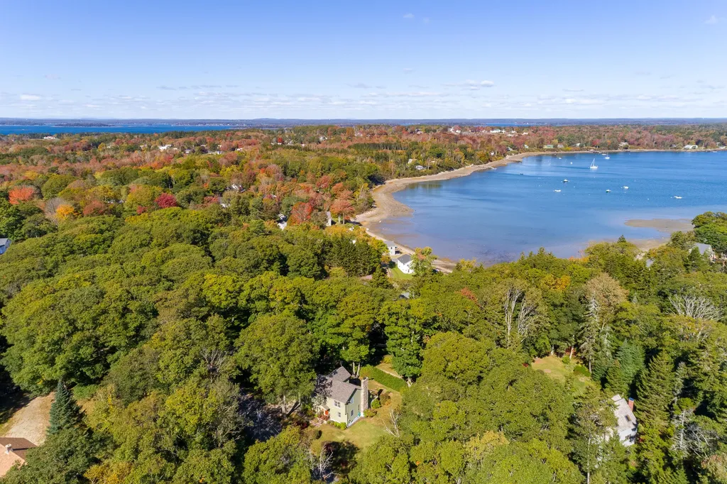 23 Stovers Point Road Harpswell ME 04079
