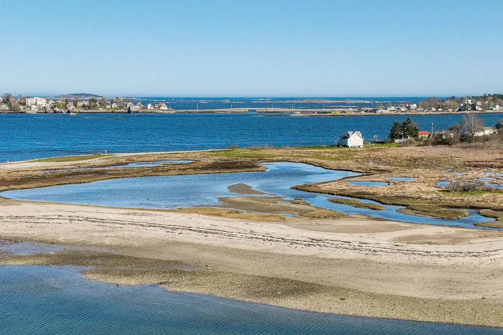 23 Stovers Point Road Harpswell ME 04079