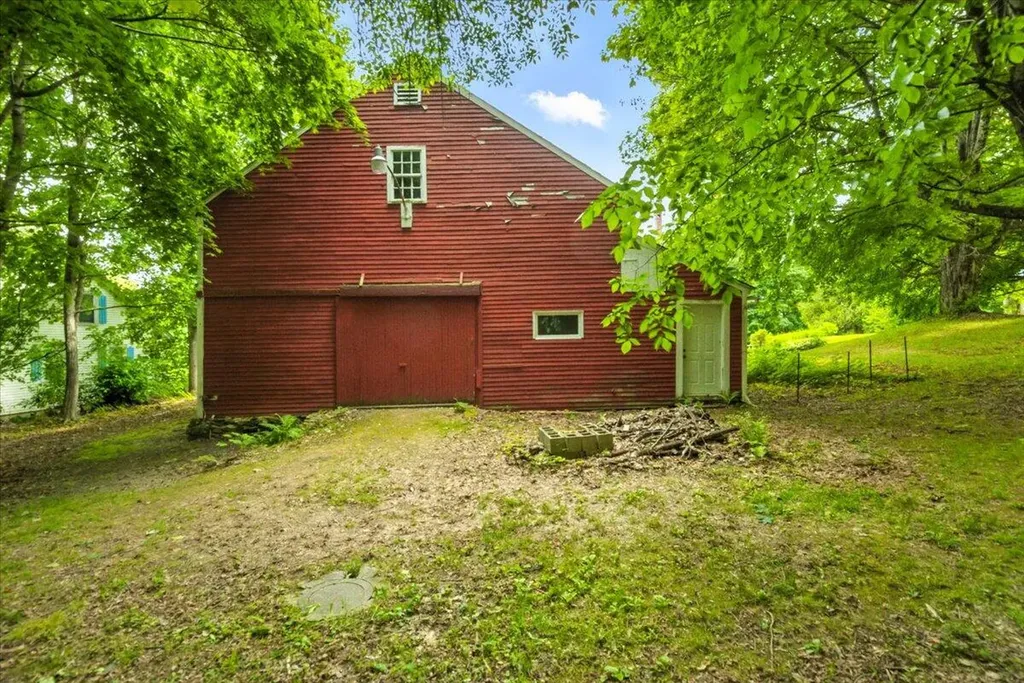 49 Old Village Road Winthrop ME 04364