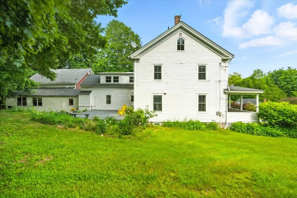 49 Old Village Road Winthrop ME 04364