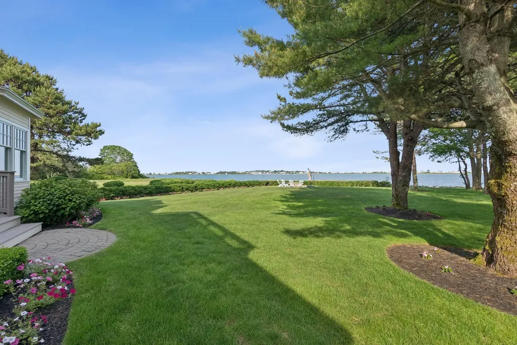 22 Channel Cove Lane Biddeford ME 04005