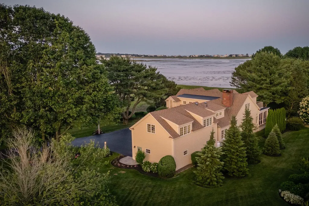 22 Channel Cove Lane Biddeford ME 04005