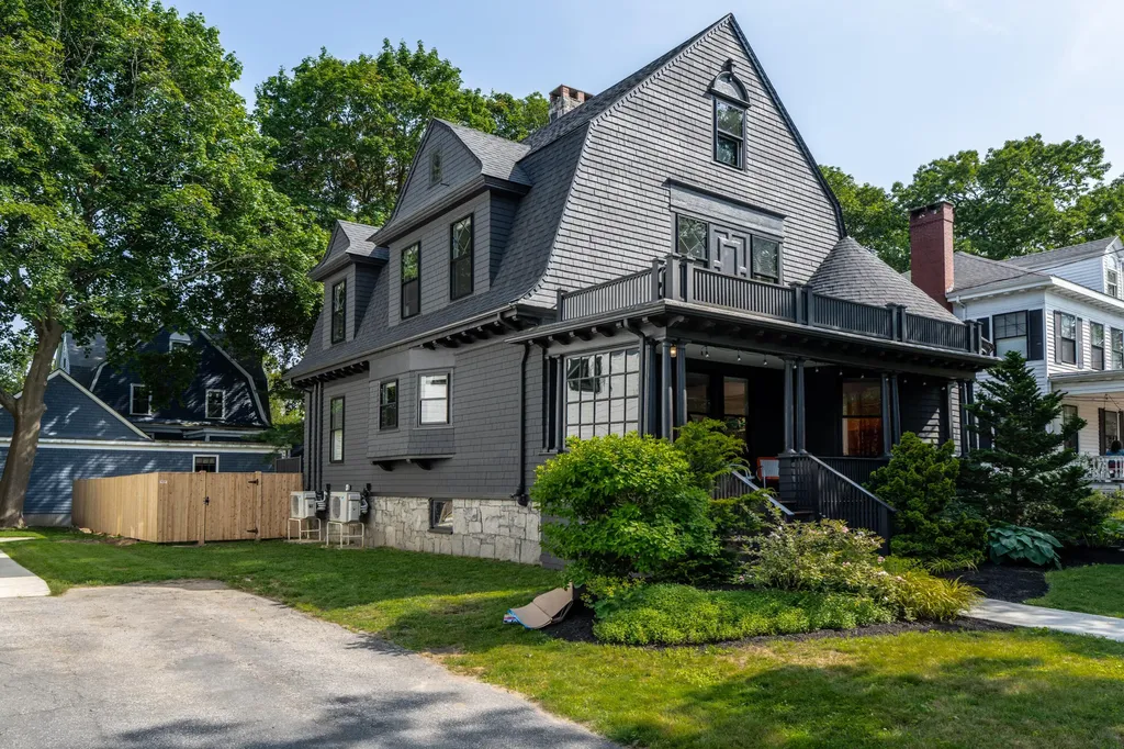126 William Street Portland ME 04103