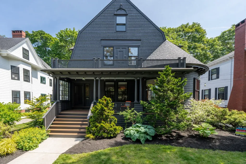 126 William Street Portland ME 04103