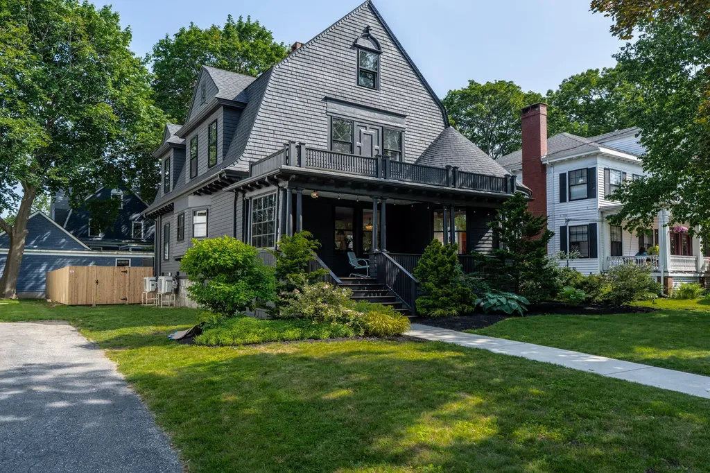 126 William Street Portland ME 04103
