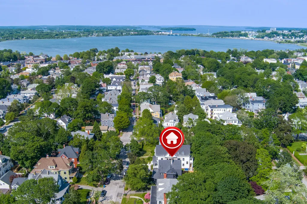 126 William Street Portland ME 04103