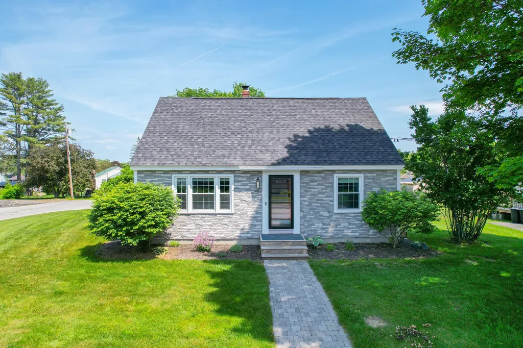 1 Madison Street Augusta ME 04330